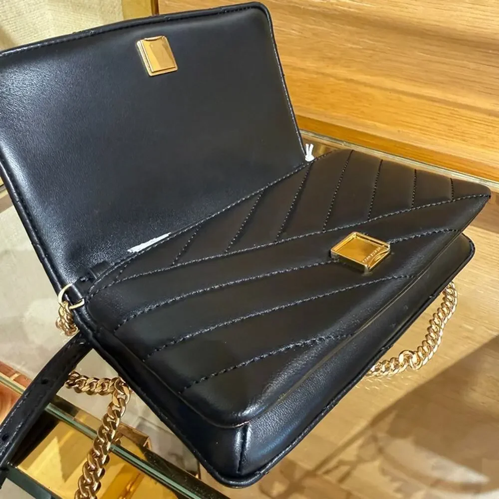 NEW‼️Tory Burch Willa Chevron Wallet Crossbody 188151 $420